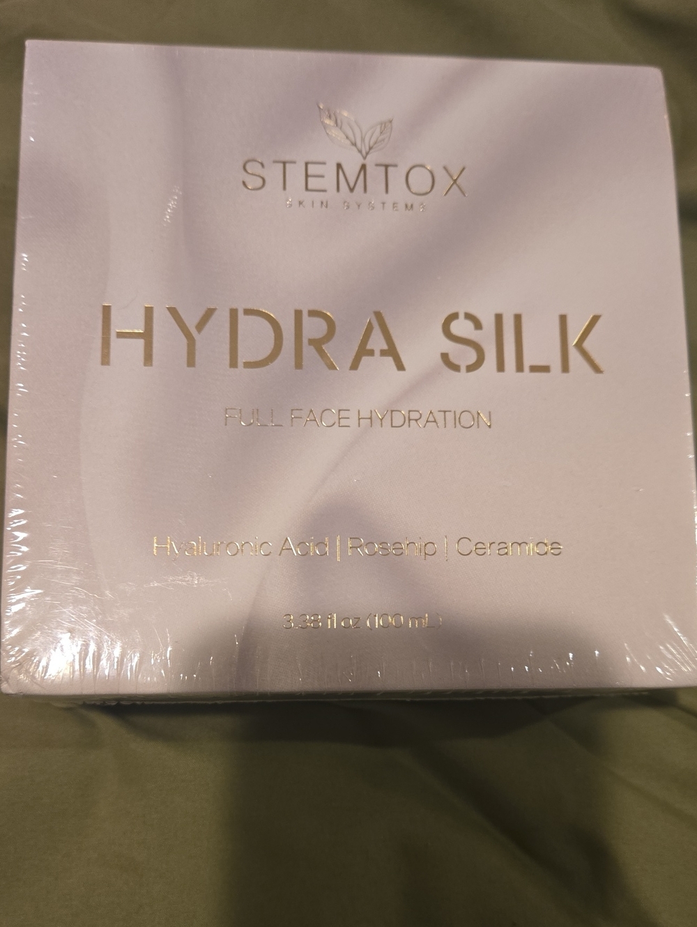 Temt Hydra Silk Full Face Hydration Cream - Pale Pink & Gold Accents